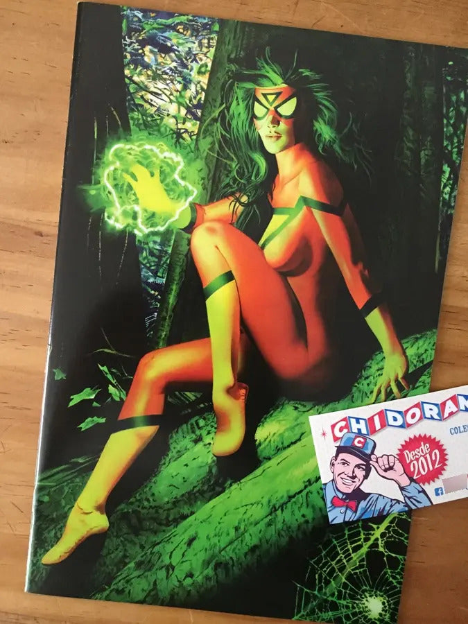 Comic - Amazing Spider-man #21 Virgin Mayhew Variant Sexy