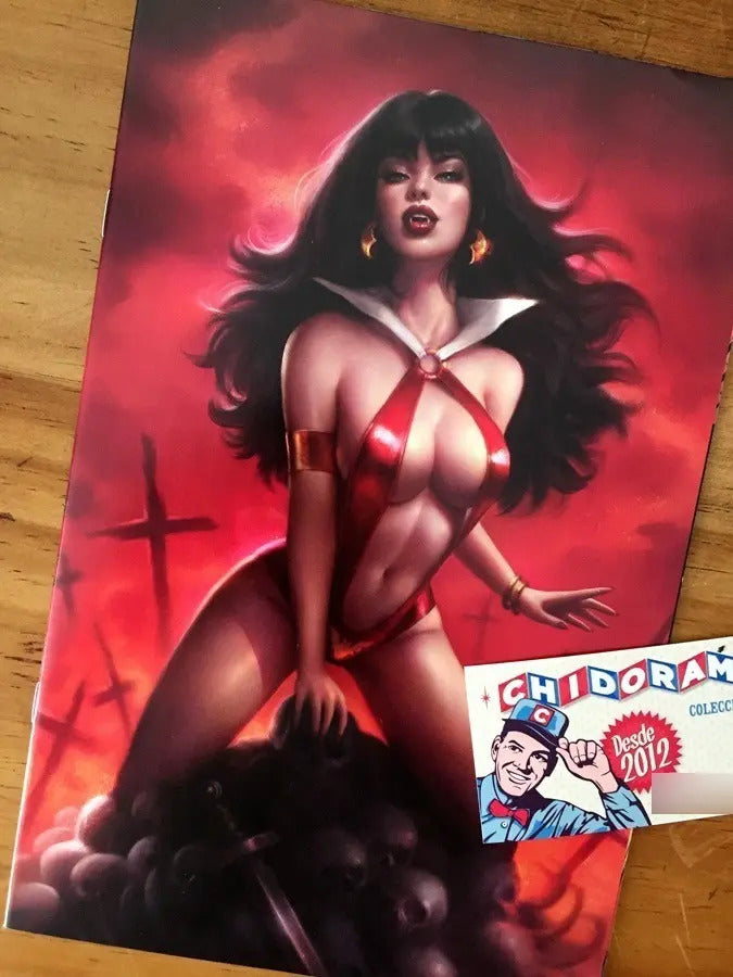 Comic - Die!namite #1 Vampirella Sexy Khamunaki Nycc Edition