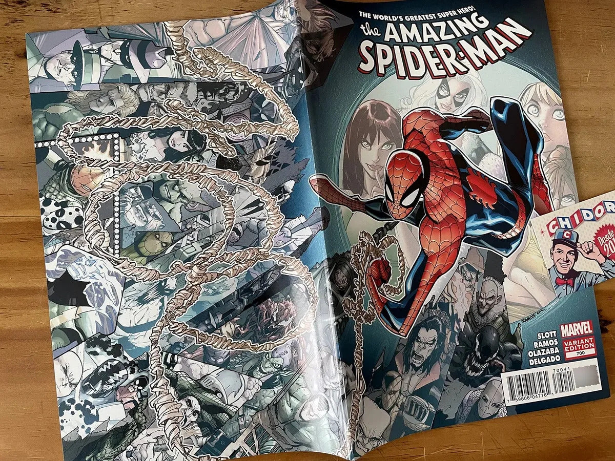 Comic - Amazing Spider-man #700 Humberto Ramos Wraparound