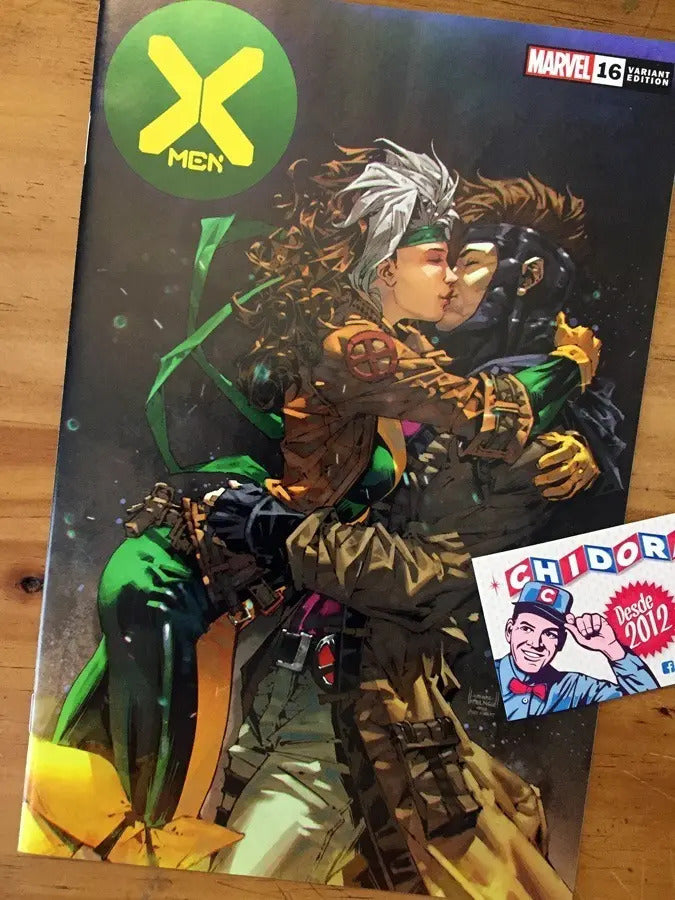 Comic - X-men #16 Kael Ngu Variant Rogue Gambit Kiss Cover