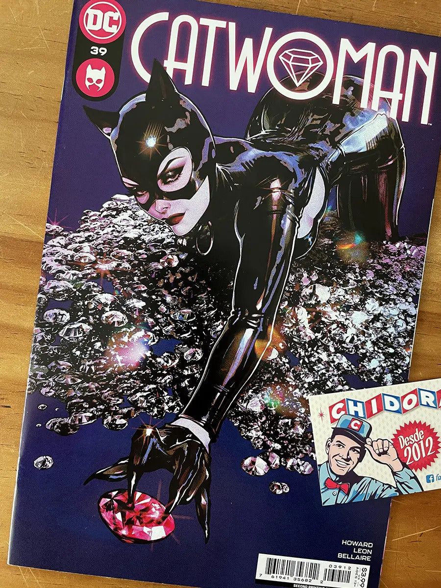 Comic - Catwoman #39 Sozomaika Variant Sexy