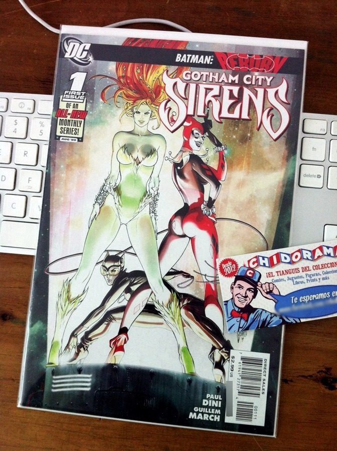 Comic - Gotham Sirens #1 Harley Quinn Catwoman Poison March