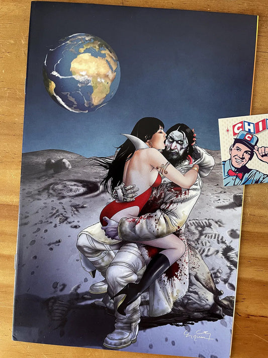 Comic - Vampirella #1 Gunduz Virgin Variant