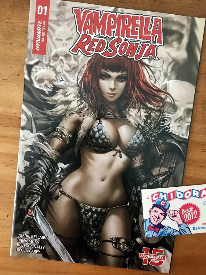 Comic - Vampirella Red Sonja #1 Derrick Chew