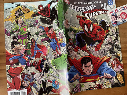 Comic - Superman Vs Spider-man #1 Kaare Andrews Wraparound