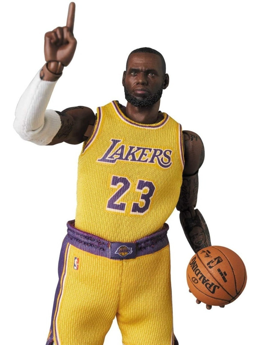 Lebron James Lakers Mafex Medicom Auténtico