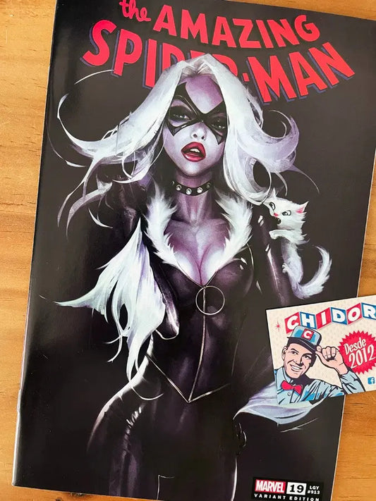 Comic - Amazing Spider-man #19 Ivan Tao Black Cat Sexy