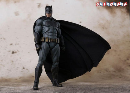Batman Justice League Figuarts Bandai En Mano!