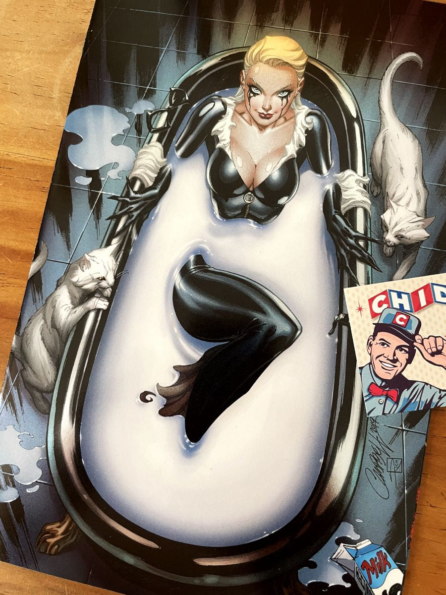 Comic - Amazing Spider-man #54 Foil Black Cat Scott Campbell