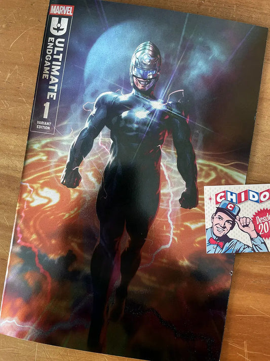 Comic - Ultimate Endgame #1 Derrick Chew Foil Variant