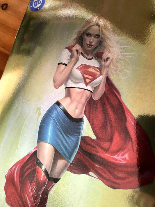Comic - Supergirl #1 Natali Sanders Gold Foil Variant