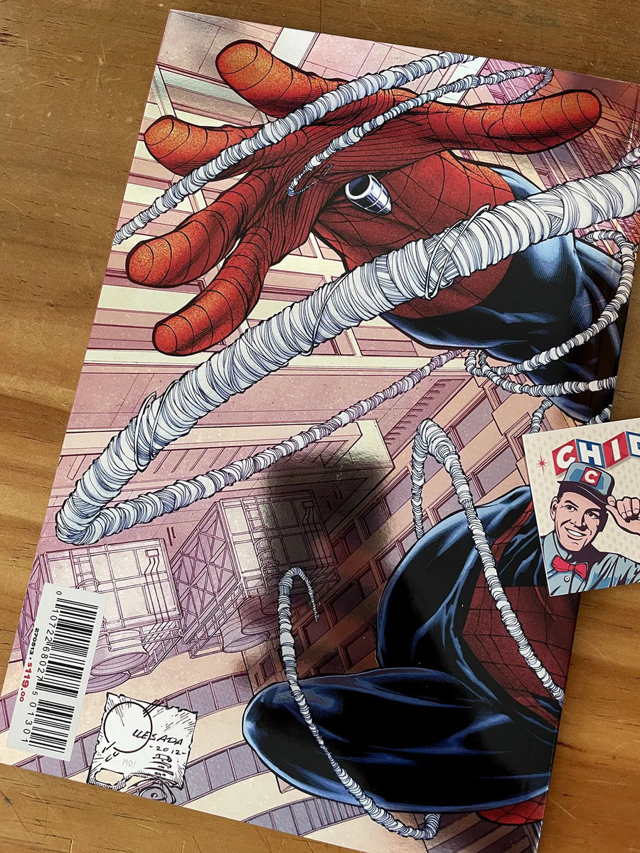 Comic - Amazing Spider-man #700 #77 Quesada Foil Mexico B